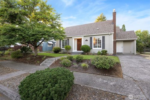 108 E 35th St, Vancouver, WA, 98663-2207 | Card Image