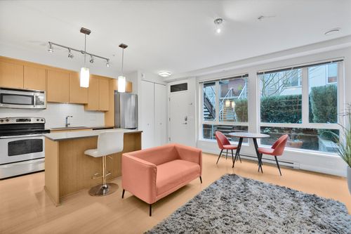 115-735 W 15th St, North Vancouver, BC, V7M0B8 | Card Image