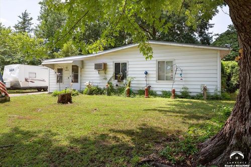 1631 Harper St, Lawrence, KS, 66044-4439 | Card Image