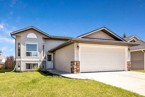 104 Willow Ridge Manor Sw, Black Diamond, AB, T0L0H0 | Card Image