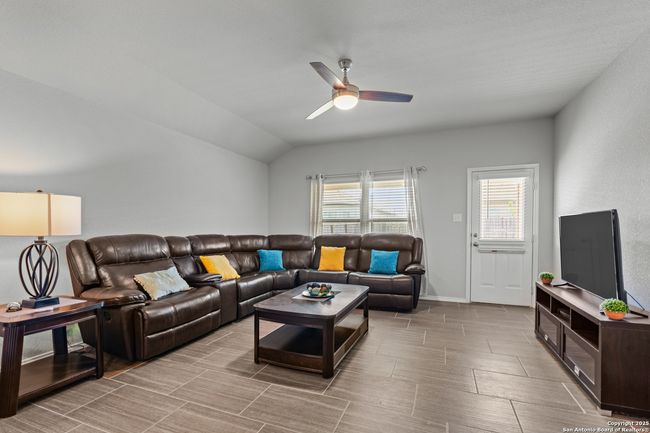7639 Coffee Ml, House other with 3 bedrooms, 3 bathrooms and null parking in San Antonio TX | Image 13