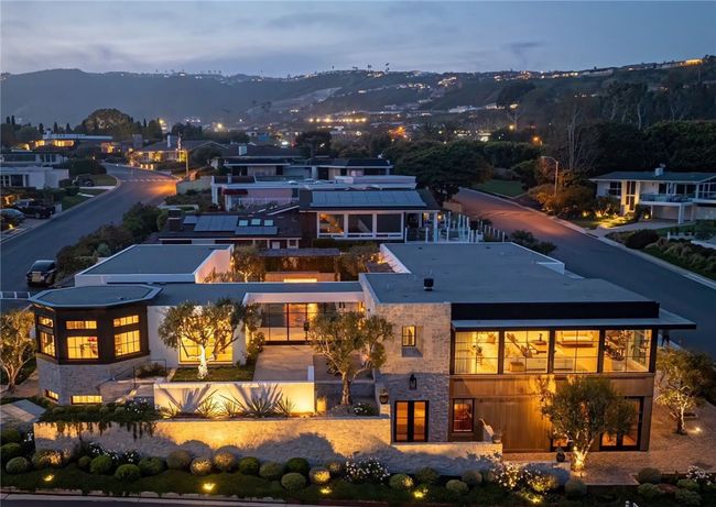 31 Monarch Bay Dr, House other with 4 bedrooms, 5 bathrooms and 3 parking in Dana Point CA | Image 4