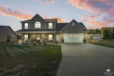 214 Highland Grove Drive, House other with 4 bedrooms, 2 bathrooms and null parking in Manhattan KS | Image 1