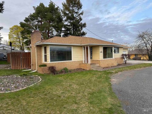 1701 Richardson Ave, Lewiston, ID, 83501-5956 | Card Image