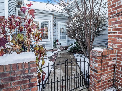 6356 Squire Lake Dr, Flushing, MI, 48433-2381 | Card Image