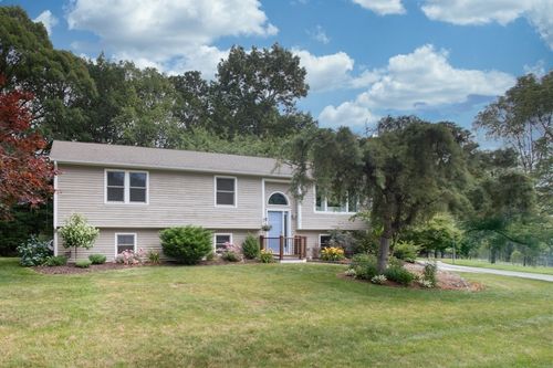 25 Mandys Pl, Swansea, MA, 02777-4032 | Card Image