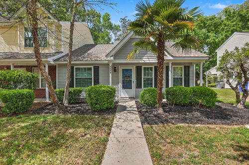 8059 Shadow Oak Dr, North Charleston, SC, 29406-9576 | Card Image