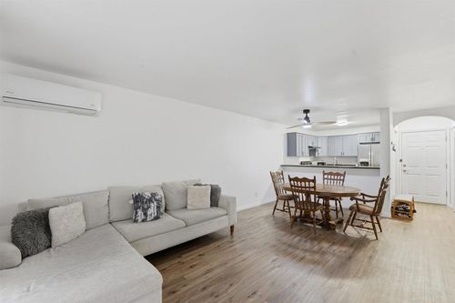 208-4540 60th Street, San Diego, CA, 92115 | Card Image