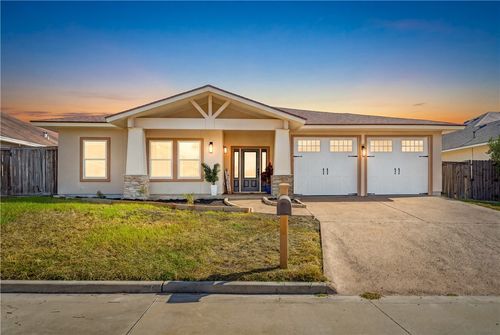 6 Virginia Hills Dr, Corpus Christi, TX, 78414-4073 | Card Image