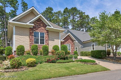 36 Greencastle Dr, Pinehurst, NC, 28374-8105 | Card Image