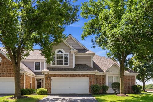 1911 N Silver Lake Rd, Arlington Heights, IL, 60004-8203 | Card Image