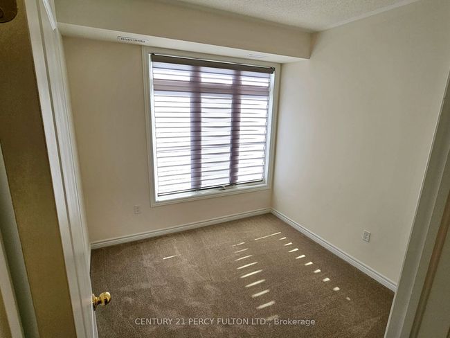 107 - 2540 William Jackson Dr, Condo with 2 bedrooms, 2 bathrooms and 3 parking in Pickering ON | Image 10