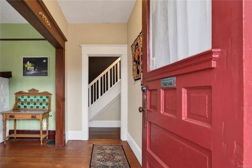 1150 Empress Ave, Victoria, BC, V8T1P4 | Card Image