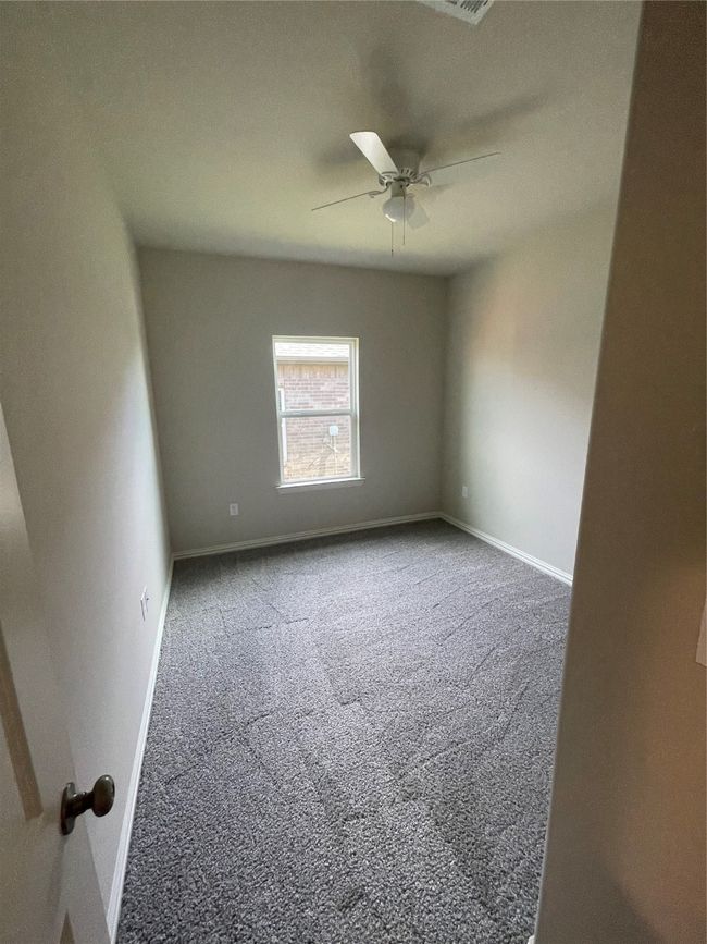 2829 Peony Dr, Home with 3 bedrooms, 2 bathrooms and null parking in Sherman TX | Image 8