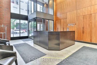 1302 - 501 Adelaide St W, Condo with 3 bedrooms, 2 bathrooms and 1 parking in Toronto ON | Image 2