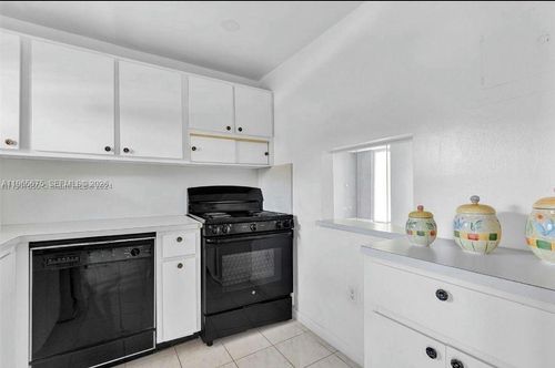 apt-208-8100 Sunrise Lakes Blvd, Sunrise, FL, 33322-1552 | Card Image