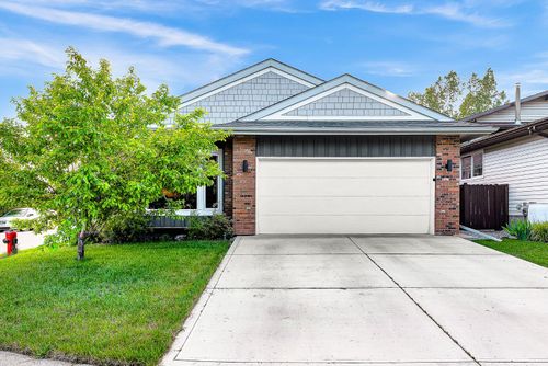 120 Woodbrook Close Sw, Calgary, AB, T2W4E9 | Card Image