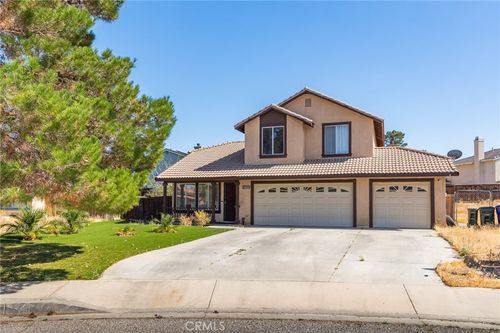 11323 Star St, Adelanto, CA, 92301-6037 | Card Image