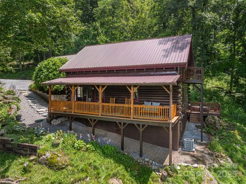 3424 Wesley Creek Rd, Clyde, NC, 28721-9413 | Card Image