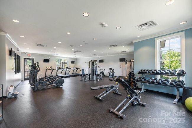 A private, state of the art gym is available for residents | Image 35