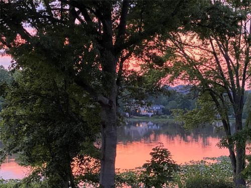 7 Old Lake Rd, Congers, NY, 10920-2425 | Card Image