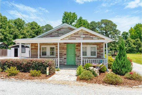 e-4386 Us Highway 301 S, Four Oaks, NC, 27524-9252 | Card Image