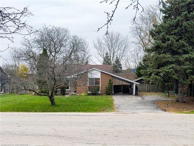 119 Oneida Blvd, House other with 3 bedrooms, 1 bathrooms and 4 parking in Ancaster ON | Image 2