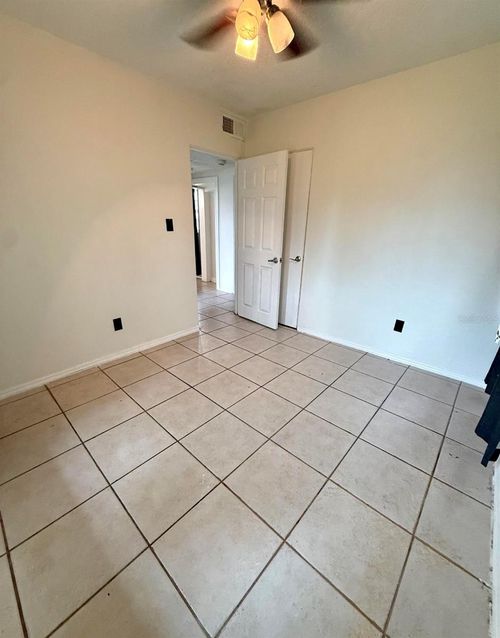 6021 Yucatan Dr, ORLANDO, FL, 32807-4435 | Card Image