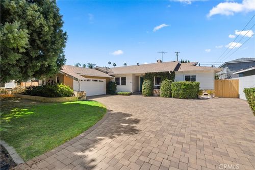2009 S Eileen Dr, Anaheim, CA, 92802-3906 | Card Image