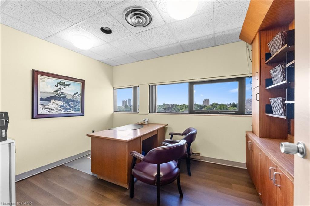 Commercial Sale in Niagara Falls 3