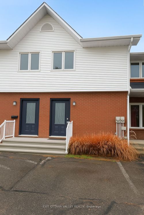 3-10 Charles St, Arnprior, ON, K7S1A7 | Card Image