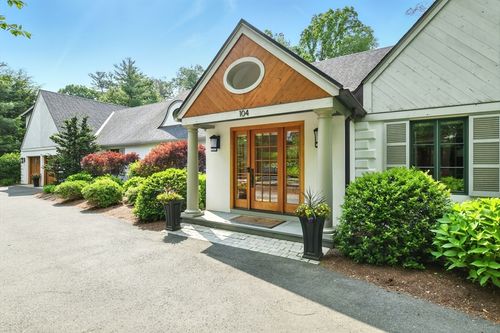 104 Ardsley Rd, Longmeadow, MA, 01106-2504 | Card Image