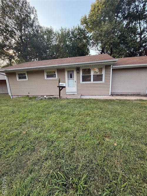 10655 Glen Garry Rd, Saint Louis, MO, 63137-3819 | Card Image