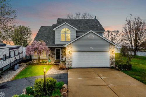 37330 Lakeshore Dr, Harrison Township, MI, 48045-2842 | Card Image