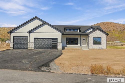 2464 Old Canyon Dr, Inkom, ID, 83245-1001 | Card Image