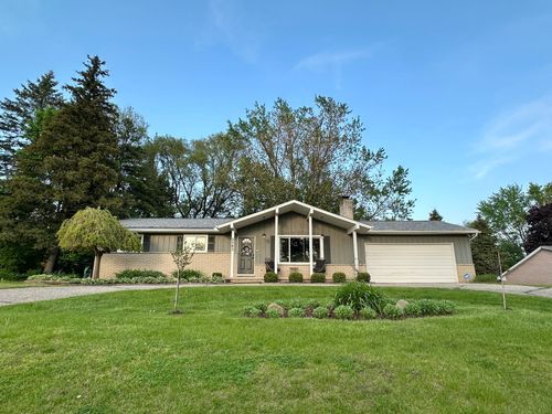2585 Freeman Dr, Lake Orion, MI, 48360-2304 | Card Image