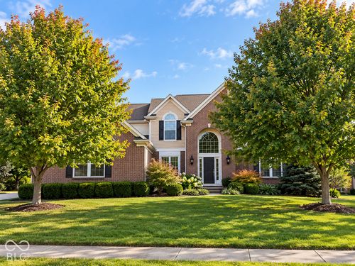 8965 Snowberry Ct, Zionsville, IN, 46077-2904 | Card Image
