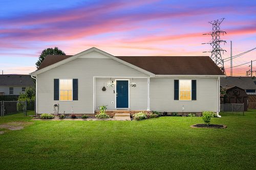 712 Carbondale Dr, Oak Grove, KY, 42262-8261 | Card Image