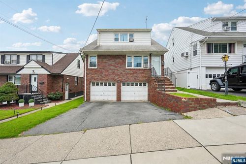 113 17th St, Prospect Park, NJ, 07508-1827 | Card Image