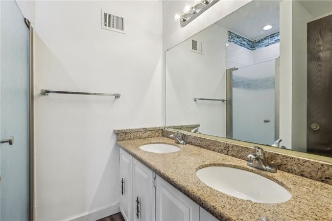 202 - 202 Williamsburg Ln, Condo with 3 bedrooms, 4 bathrooms and 2 parking in Murrysville PA | Image 12