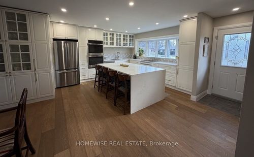 15 Lakeview Ave, Saint Catharines, ON, L2N2P8 | Card Image