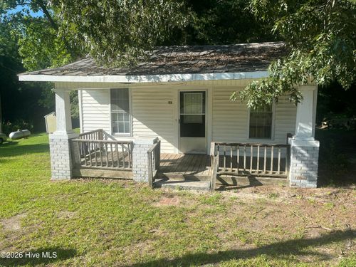 112 W Cedar St, Nashville, NC, 27856-1365 | Card Image