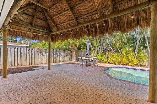 2325 Ne 9th St, Pompano Beach, FL, 33062-4442 | Card Image