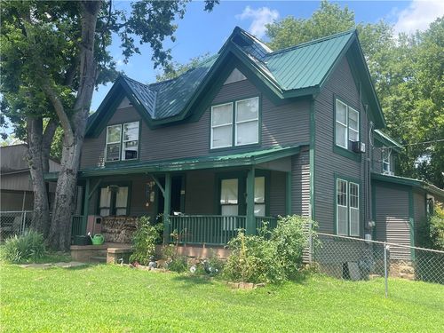 906 W Taylor St, Clarksville, AR, 72830-3452 | Card Image