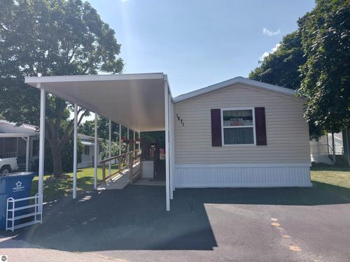 1671 David Place, Traverse City, MI, 49686 | Card Image