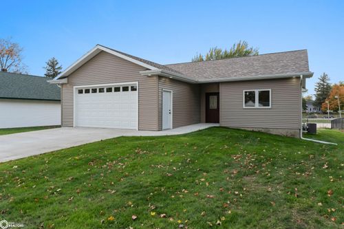 206 1st Ave N, State Center, IA, 50247-1010 | Card Image