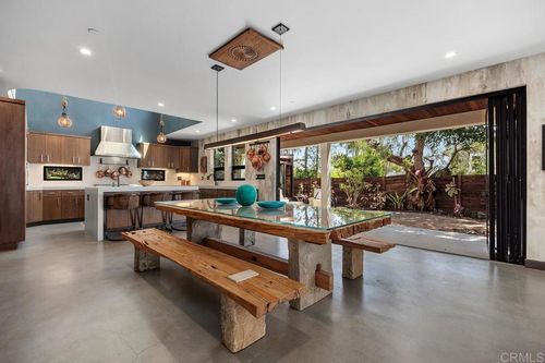 941 Nolbey St, Cardiff by the Sea, CA, 92007-1114 | Card Image