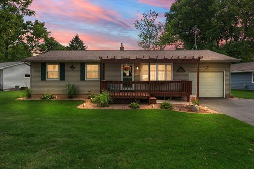 1306 Tuckahoe Park Dr, Valparaiso, IN, 46383-4032 | Card Image