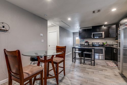 5323 War Cloud Dr, San Antonio, TX, 78242-2759 | Card Image