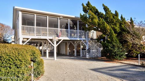 415 4th Street, Sunset Beach, NC, 28468 | Card Image